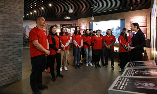 学习红色精神 | 不忘初心，理想科技集团党委走进抗战胜利纪念堂