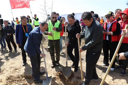 宇航人中国沙棘产业生态扶贫峰会暨清水河沙棘植树节隆重举行