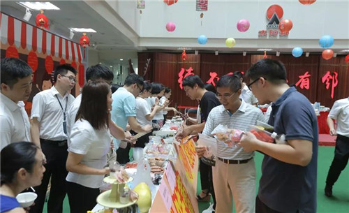 美食好吃到爆，爱意暖到心窝，心系社会的太阳神值得追随