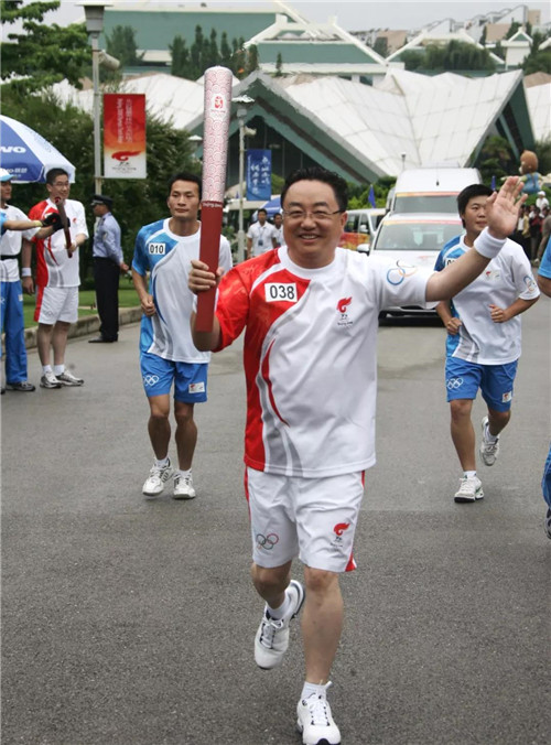 理想科技焦家良博士荣获“庆祝中华人民共和国成立70周年”纪念章